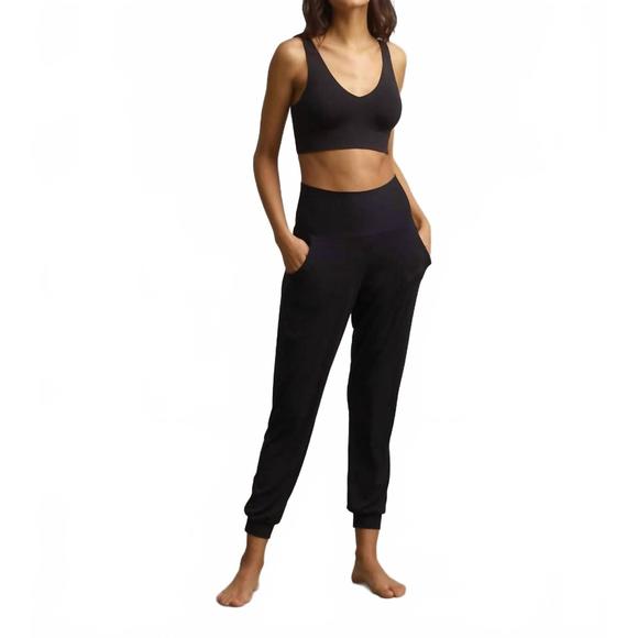NEW COMMANDO high rise butter jogger pant in black - Picture 3 of 3